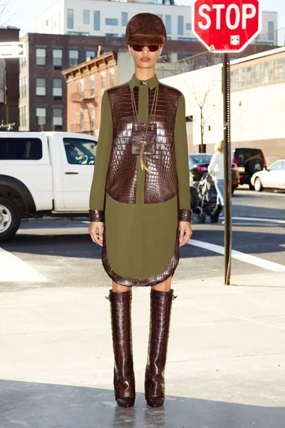 Look 11
